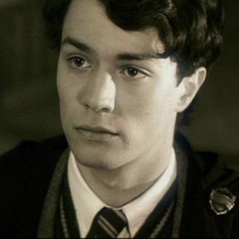 CCoulsonCG's profile picture. You'll find I can be very.. Persuasive.