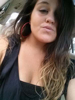 im 14 and im single... I love my family and friends... I play softball and volleyball dont hate.....!!! my haters are my motivaters