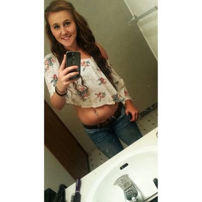 MorgiDenni20's profile picture. Taken by Zachary Tyler♡