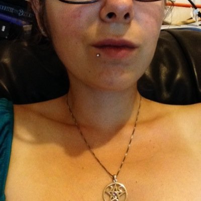 Susannah. Jersey City. Veganism, running, beer, music, Internets.