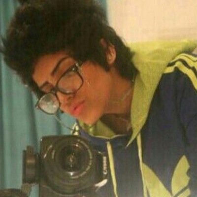 بوي عزوز من الكويت ع ١٧ سسنقل
.
.
و شسمهه منحرف و ابي اخااوي