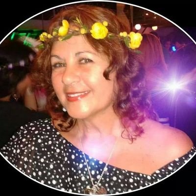Escritora y poeta.
Novela La cita de Elsa, disponible en Amazon. Romance, drama, sexo, erotismo, sensualidad.