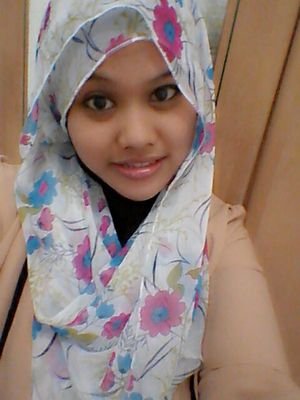 - luph Allah :)
- luph my mom
- life is an adventure !!
- dolphinerz
- majoring at petroleum engineer