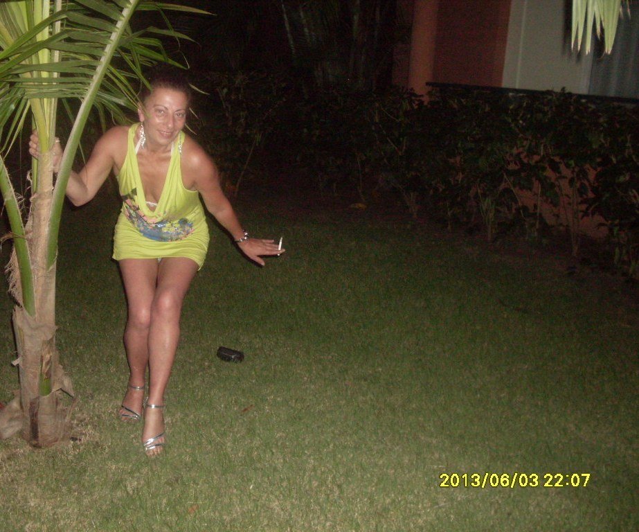 IjhaLeila's profile picture. 