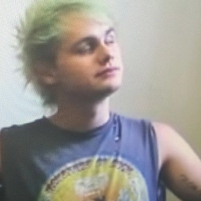 Follow @upmyclifford and i will follow back! You won't regret it! I promise!