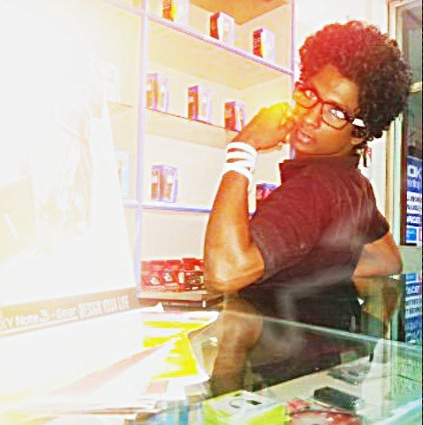 anandhushaji44's profile picture. 