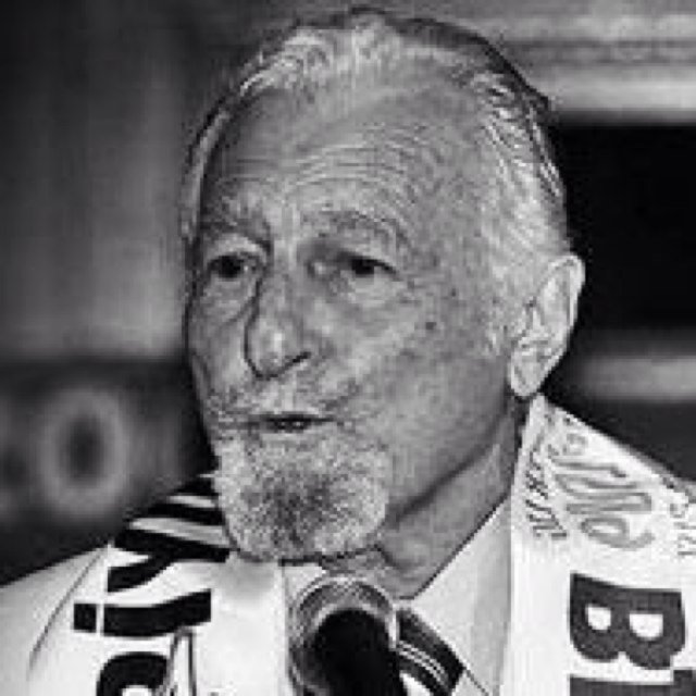 tolgatezcan's profile picture. 