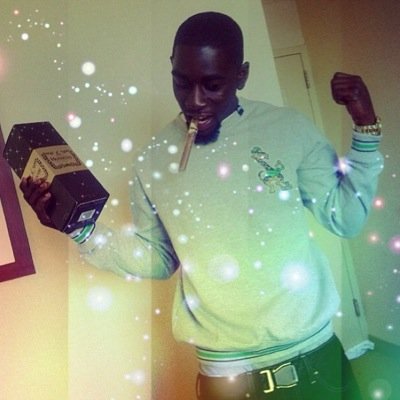 TORONTO ARTIST: TORONTO BUNDLEZ FOR BOOKINGS OR FEATURES CONTACT: TORONTOBUNDLEZYYZ@GMAIL.COM FOR GREATER GLORY DROPPN SOON #YYZ ✈️#416 #905INNER CIRCLE