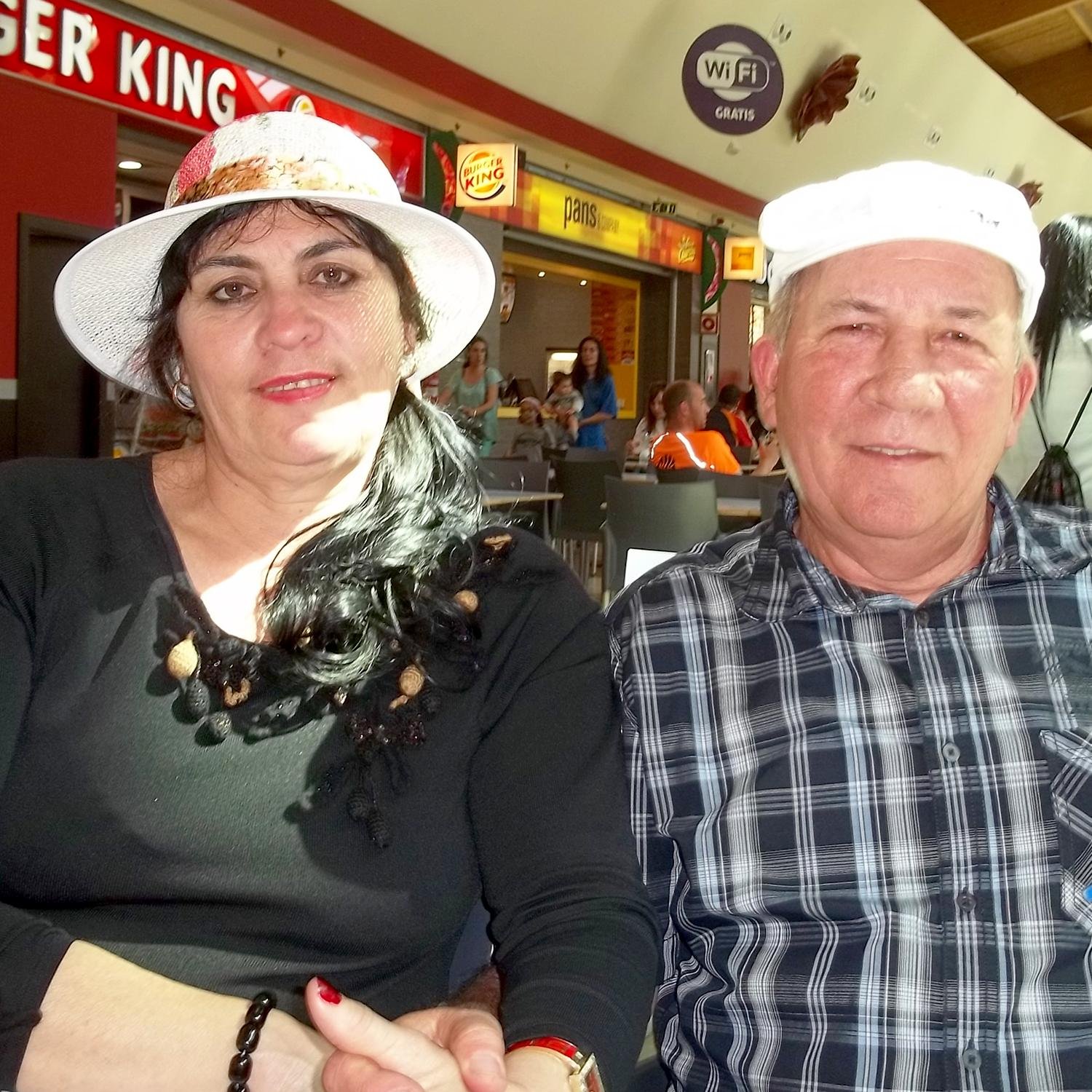 laguarda54's profile picture. 