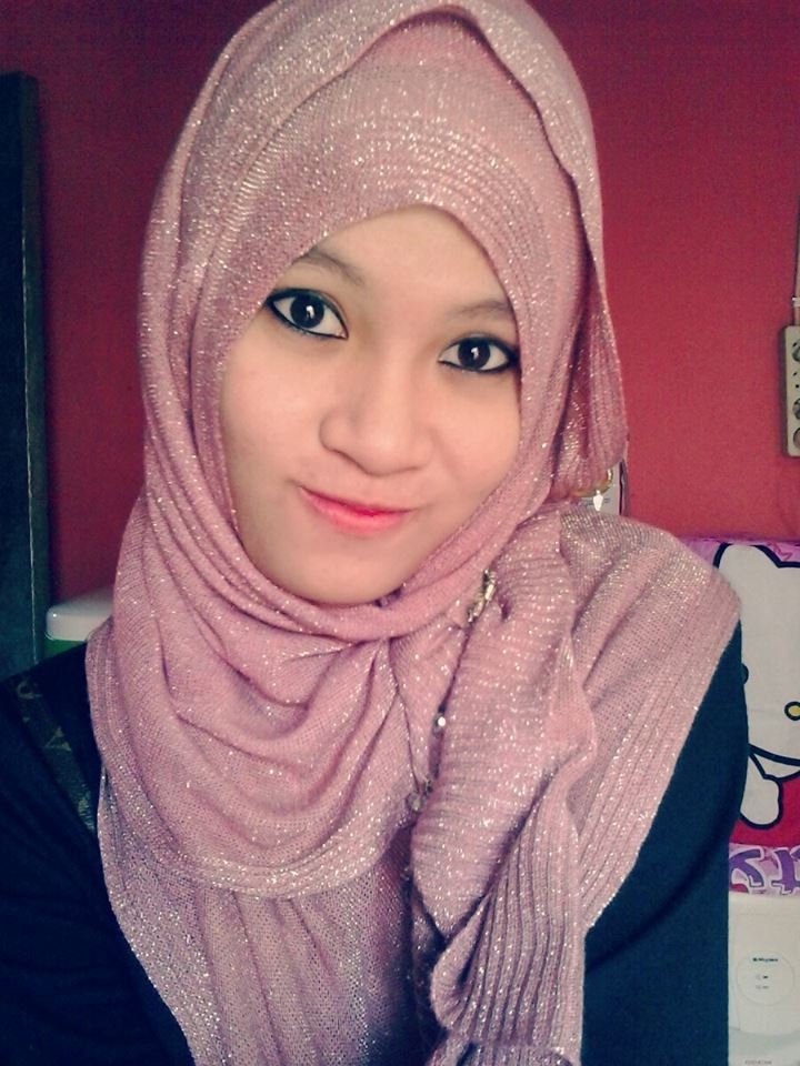 AnnisaHabsyi's profile picture. Chemistry enthusiast, half Arabian, November 15th 98'♡