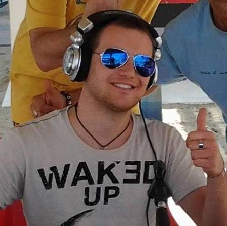 Dj e speaker su @flywebradio