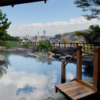 とにかく旅行が好き！それ以外の趣味はこれといってないので、休みのたびにどこかに出かけます。一人旅いいですよ～。