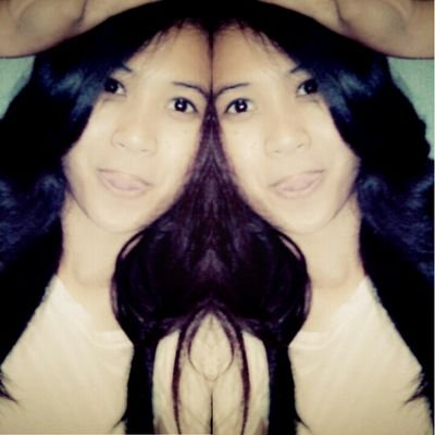 ketika Tuhan mengambil sesuatu dari genggamanmu,Dia tidak menghukummu, Dia hanya membuka tanganmu untuk menerima yang lebih baik. :)