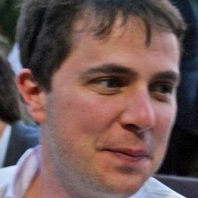 Head of Bioinformatics at the Gurdon Institute, University of Cambridge, UK. Dad, guitarist, drummer and foodie in my spare time.