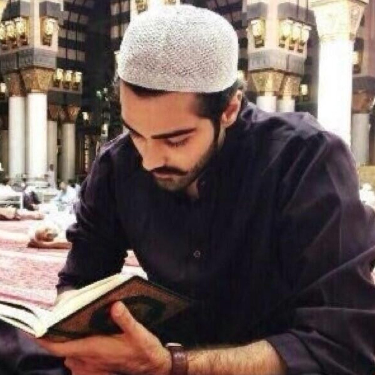 لا عزه لنا الا بالاسلام ... ولا نهضه الا بوحدتنا الوطنيه