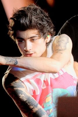 successful world and the hereafter  3 One Direction 3 /follback ? mention aja kawan :)