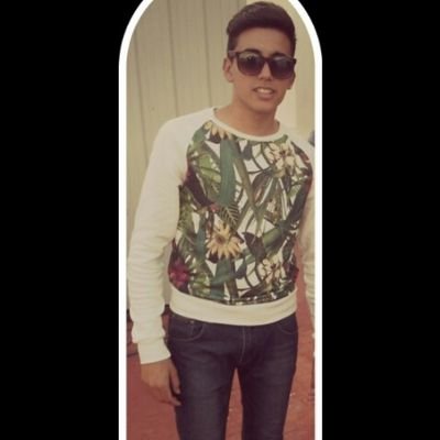 Modelo de la agencia pasarela y moda.                                   soy extrovertido salmero gracioso tengo mi propio estilo y paso de lo que digan los demá