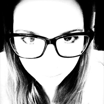 Conoceme por lo Qe soy no por lo Qe ves.....Disfruta de la vida rie salta llora corre vuela ✈, o blanco o negro nada de medias tintas, Gordo! TQ