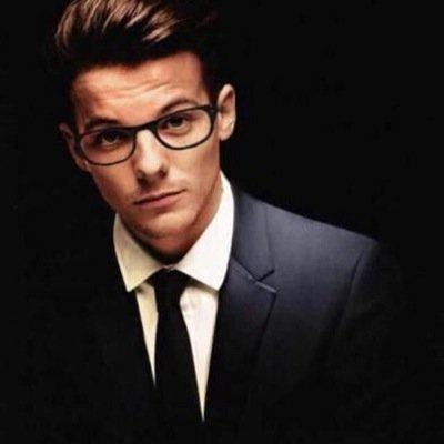 The names Louis but you can call me Mr. Tomlinson I'm here to help the studens but i can help you with more.