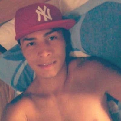 17 anos, apaixonado por DBZ e torcedor do flamengo