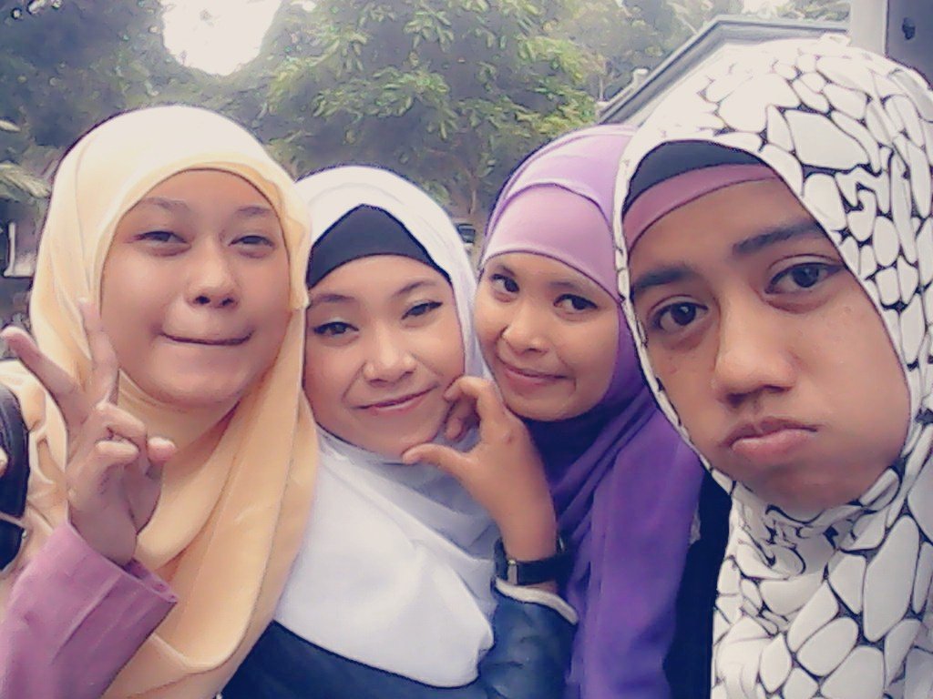 nishhalotus's profile picture. 