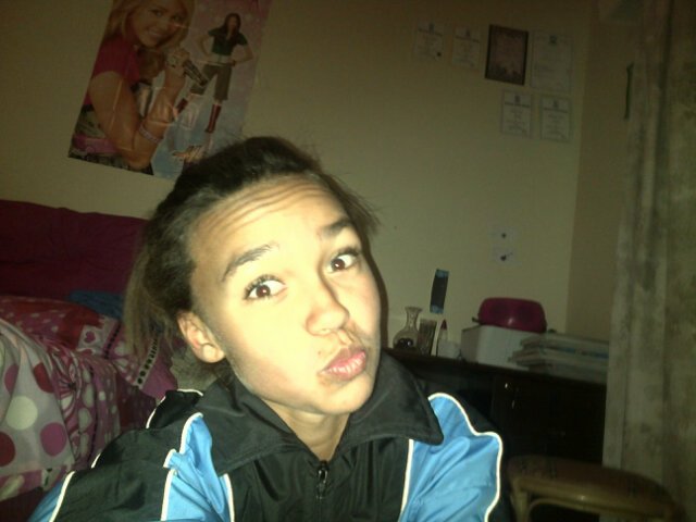 Word elke oggend wakker net vir hom *... Lief hom baie ** l#ek I gebore om jou lief te he !!! # Afrikaans doen dit beter ☺
