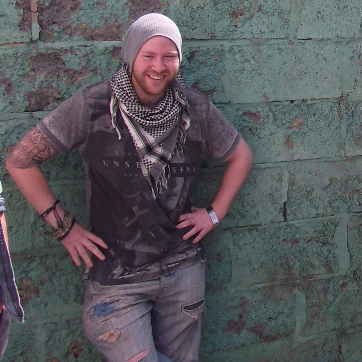 Heritage PhD Student at USW, wannabe rockstar, king of Twitter harassment in the name of research!