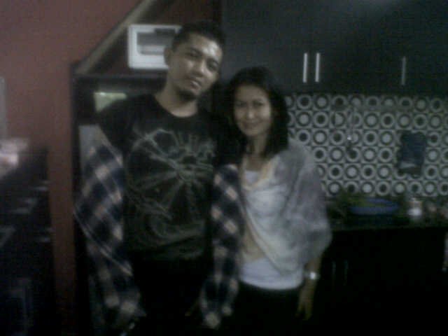 SUNDANESE,MARRIED,SWEET DAUGHTER, HANDSOME BOY NICE WIFE,GBZ, PERSIB TiLL DROP,ADVENTURER,MOSLEM