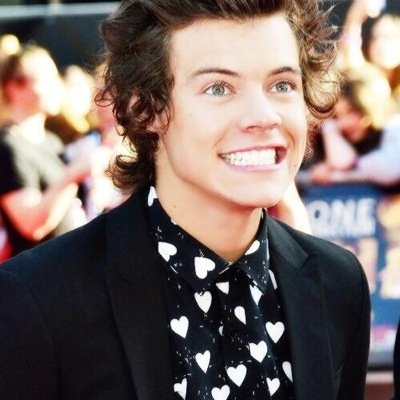 Just want to let you know that you're beautiful ❤️ follow from @sassytommo_1D :) follow her xx ILYSM