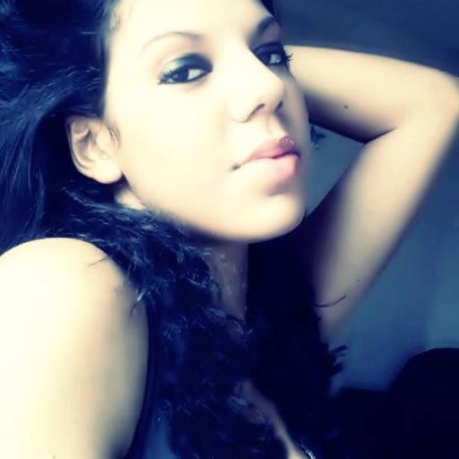 renatynha_lary's profile picture. Jeito de meninα levαdα, reαção de meninα encαntαdα, estilo de meninα mimαdα,pensαmentos de meninα destrαmbelhαdα e corαção de meninα αpαixonαdα.