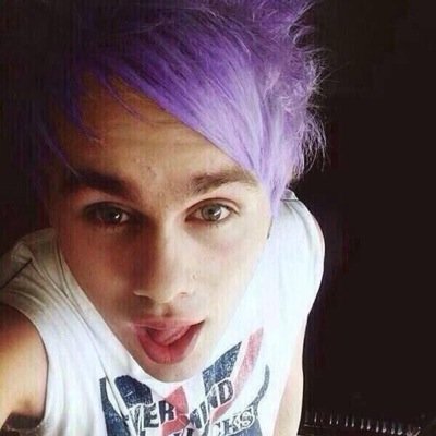★ I followed you bc i think youre stunning and you deserve the world. My personal is @squishhemmo if you ever need a friend★