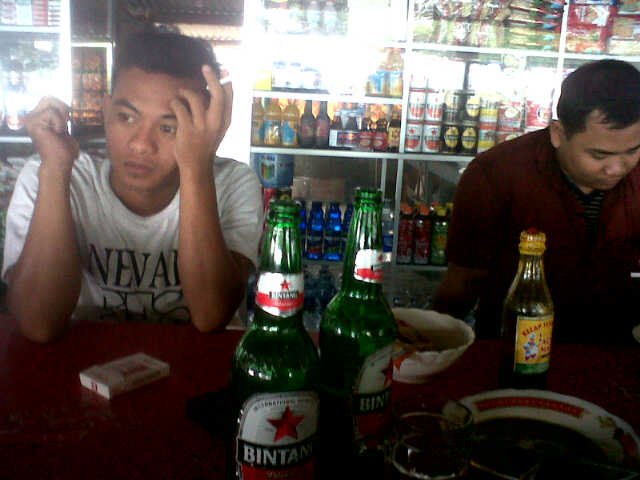 Saya tertarik dengan musik, olahraga, dll.