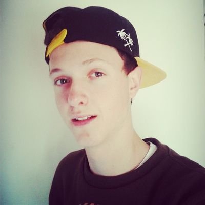 Não importa a distância que nos separa, mas sim o amor que nos une.                                      whats:(41) 96963335