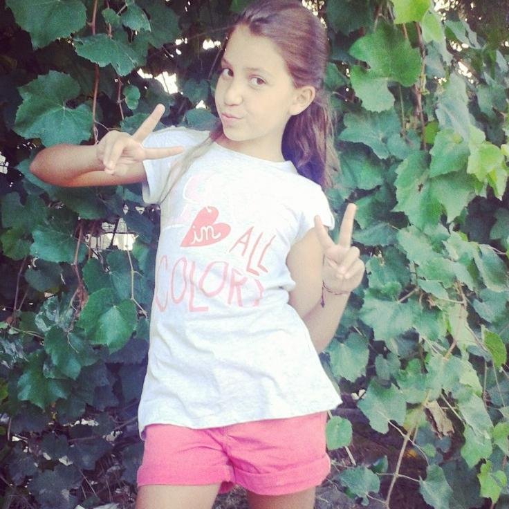 Lebanese girl and proud!! Christian and veryy proud!! love me! hate me! no matter I'm just being myself! (y) Directionner 4e