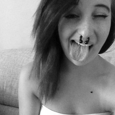 IcameasCharly's profile picture. Metalcore • Hardcore • Deathcore • PopPunk // Germany - inked - pierced - follow me on Instagram: diamondcrvsher // tumblr: captainxchunk