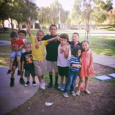 Hello its josiah loza / hola its josiah loza