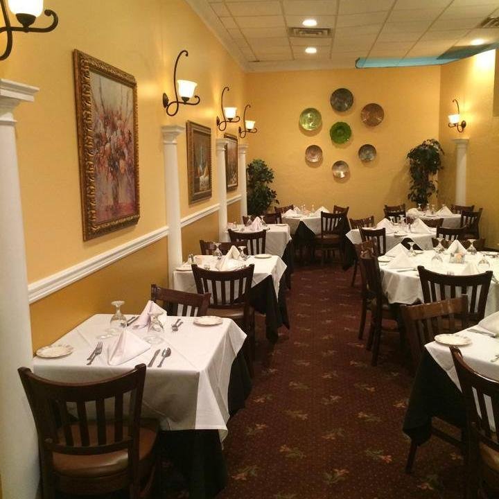 Fine Italian Restaurant Serving Lunch & Dinner Daily, Party Menu, Trays To Go. Entire restaurant is yours on Sat & Sun 12:30 to 4:00 pm for 60 or more guests.