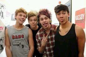 ♥♥ 5 Seconds of Summer♥♥Luke Hemmings♥♥Calum Hood ♥♥Ashton Irwin♥♥Michael Clifford♥♥
