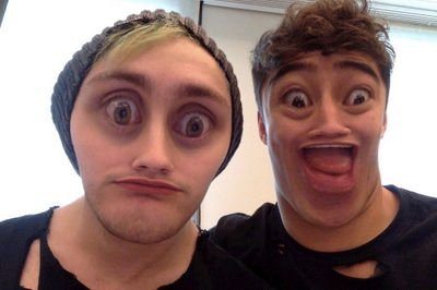 FREE FOLLOW FROM @PUNKAS5SOS :-)