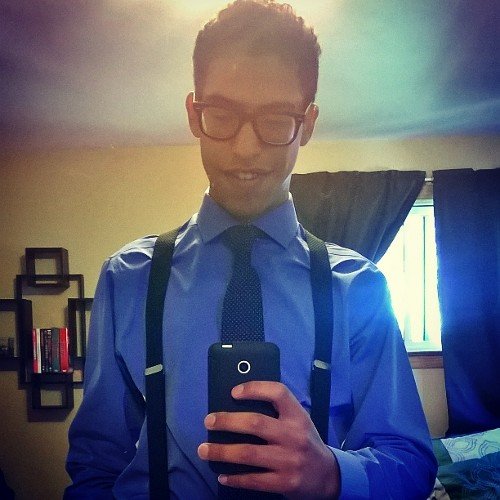 Salesman, student, cat enthusiast, nerd, boyfriend to an awesome woman