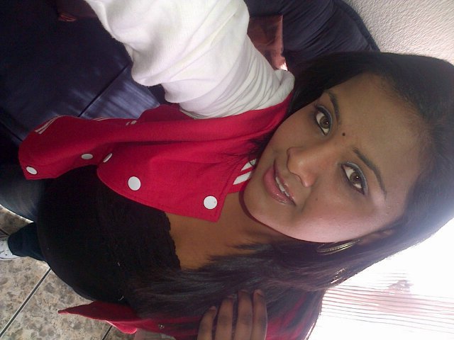 Big softy♥ Fan of good music sweet bubbly always in the mood 2 have fun Love my Fam.. LOve Vbudz!!DM me to find out more !! :D
