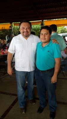 soy una persona que se preocupa por los demás por eso me encanta la.política soy priista de corazón,Scout siempre listo y estudiante de ing.civil