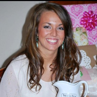 im taylor and i love jesus, my family, and john welch! :)