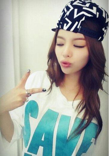 2012.07.12~ (2012.12월부터는 실제 에일리양과 친분있는 봇만 받고있습니다.) 실제 에일리양이 아닙니다!