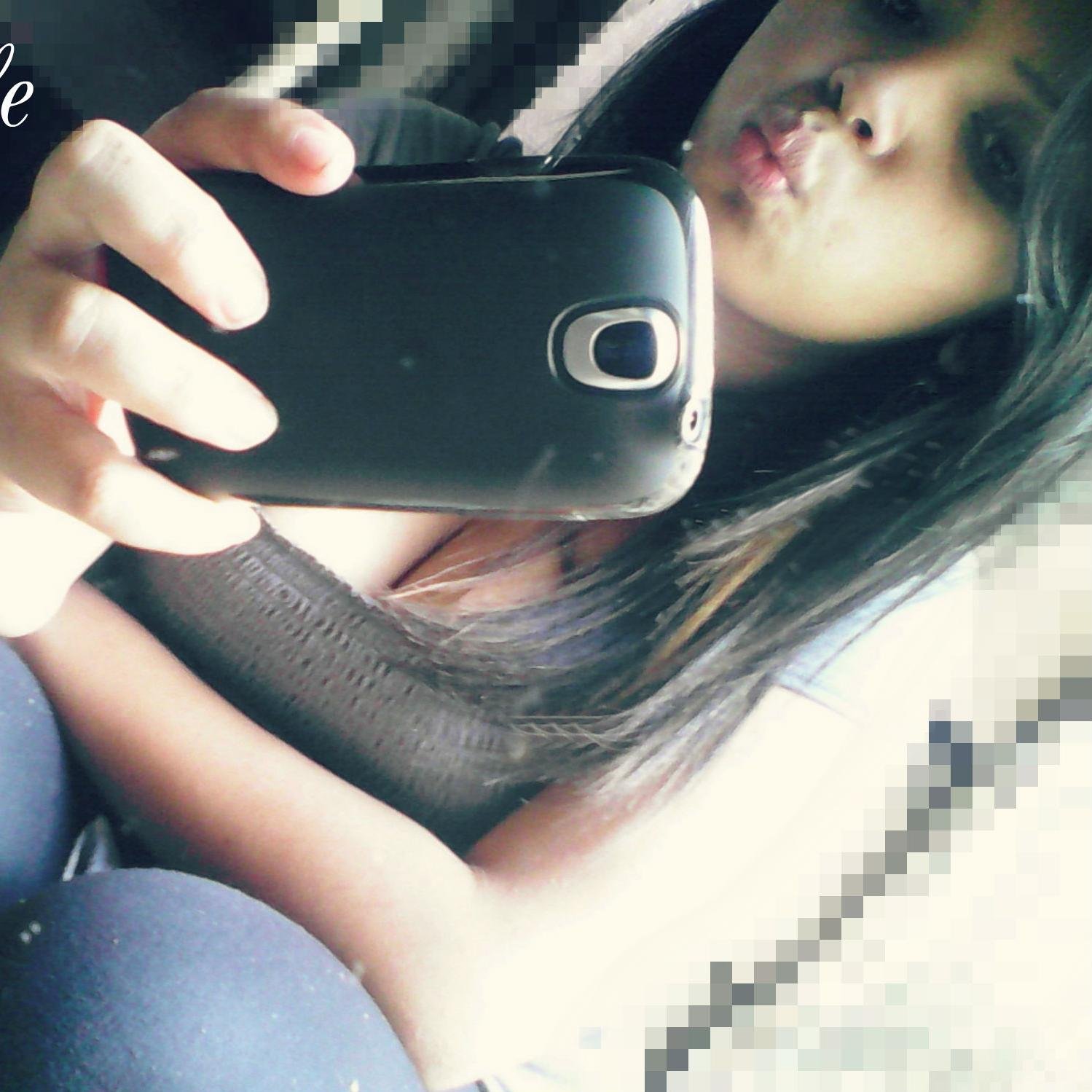 Orgullosamente Belieber de Honduras :3 Alegre & Felizmente #Enamorada ♥ Amo a mi Dios creador del universo :3  &  I ♥ U #Smile