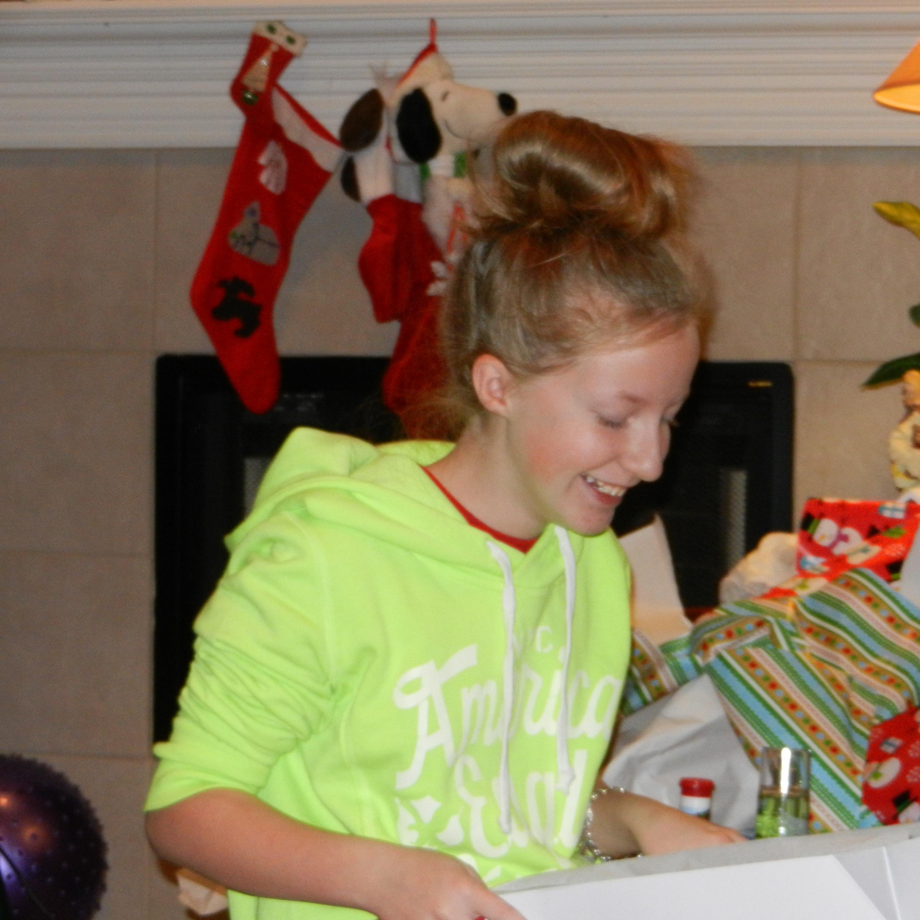 LemonsCarly's profile picture. Androids are better than IPhones.