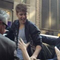 CONGRATS BBE JUSTIN FOLLOWED YOU❤❤ made by @bieberphobic