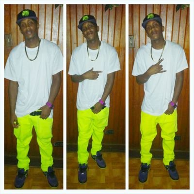 I keep ah x... If Yu ion like den fuck ya... St8⃣