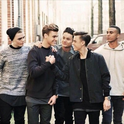 ✩ one direction - 5sos