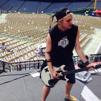 #vote5sos